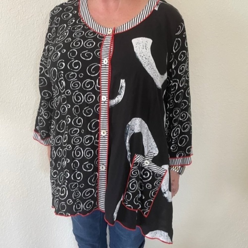 Ali Miles Black and Red Tunic